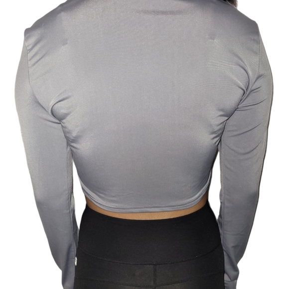 Crop top - Picture 2 of 2